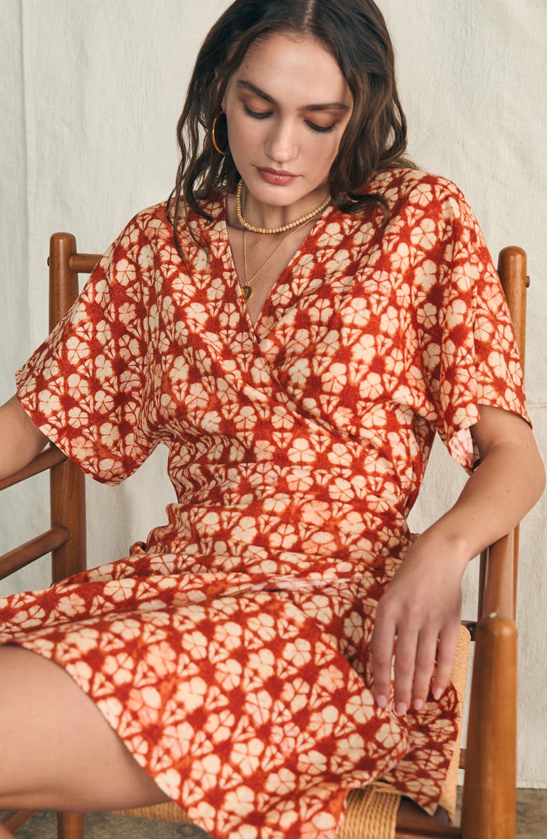 Faherty Willow Wrap Dress, Alternate, color, Spiced Shibori Print