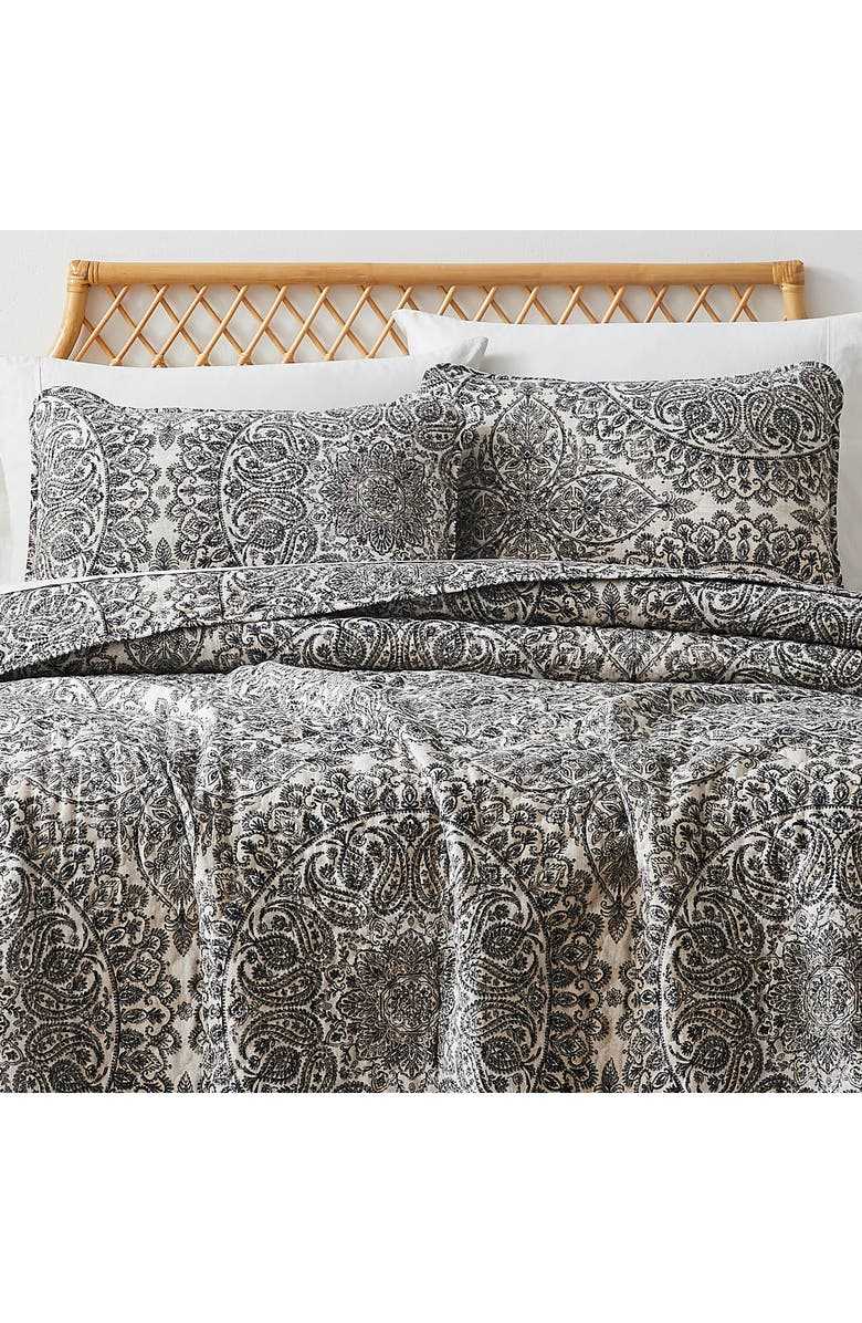 SOUTHSHORE FINE LINENS Ashanti Quilt & Sham Set, Alternate, color, Grey