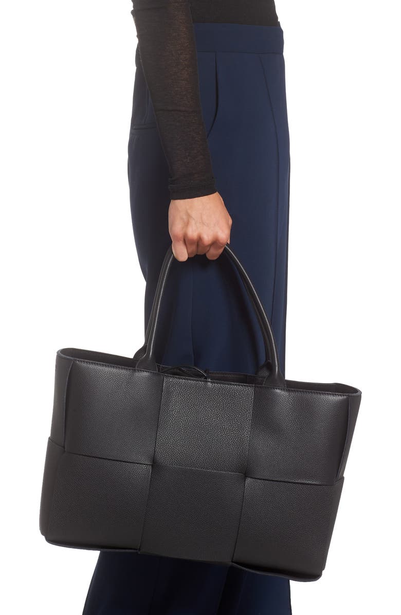 Bottega Veneta Large Arco Intrecciato Leather Tote, Alternate, color,