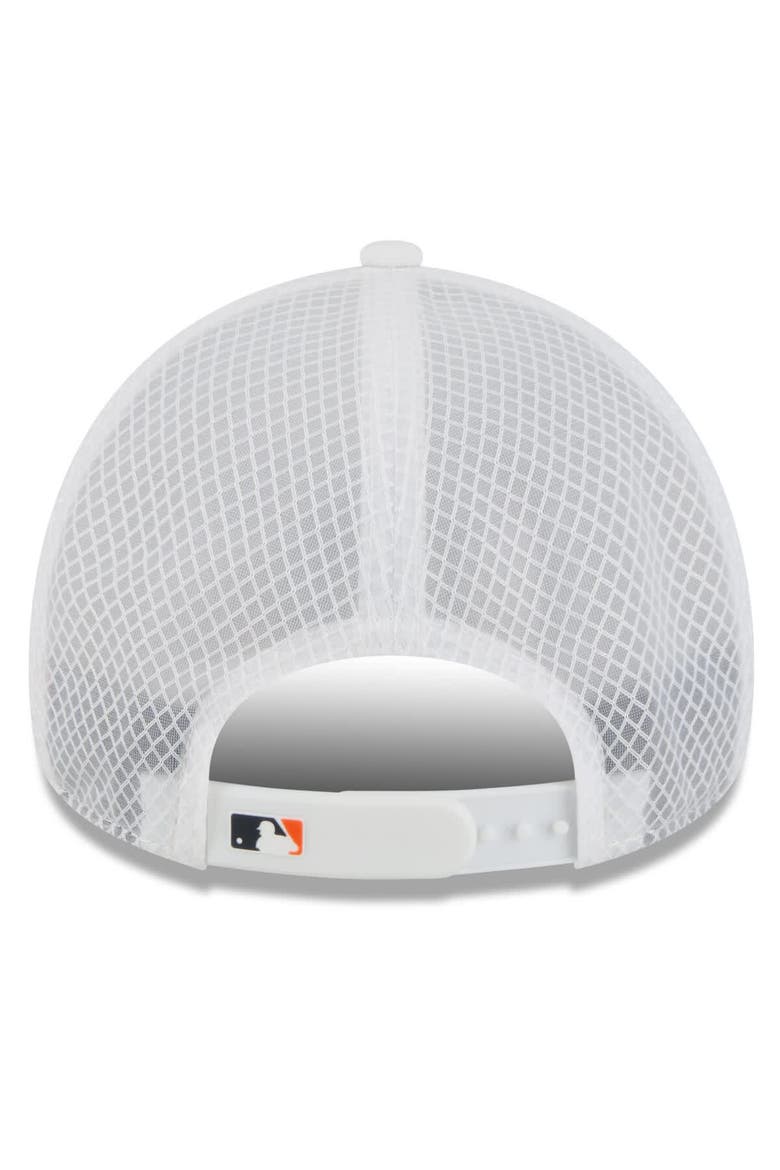 Men's New Era White Detroit Tigers 2026 Batting Practice Apex 9FORTY Adjustable Trucker Hat, Alternate, color, White