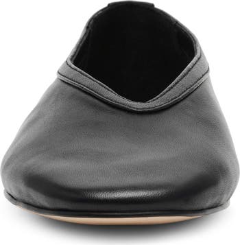 Leni Flat