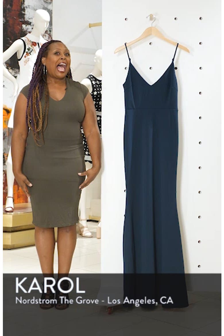 V-Neck Trumpet Gown video