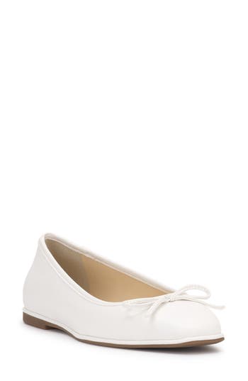Jessica Simpson Vayrina Ballet Flat