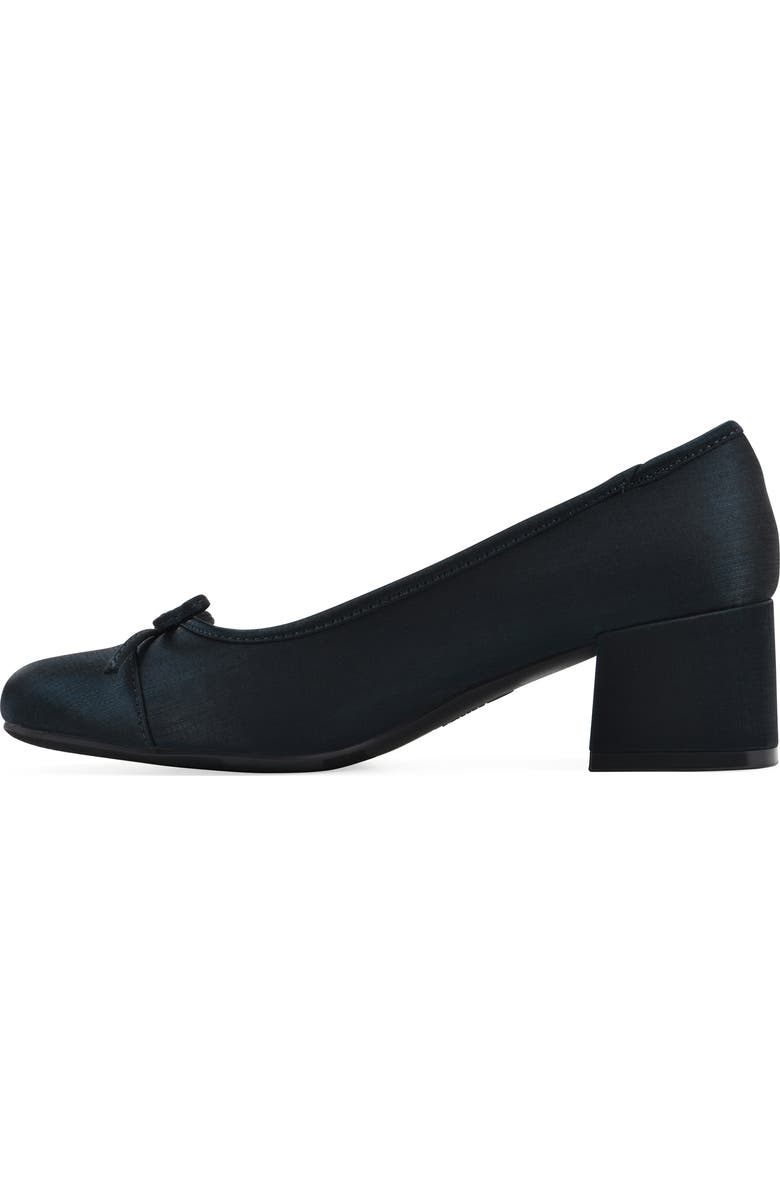 White Mountain Footwear Lately Round Toe Pump, Alternate, color, Midnight Blue Shimmer Fabric