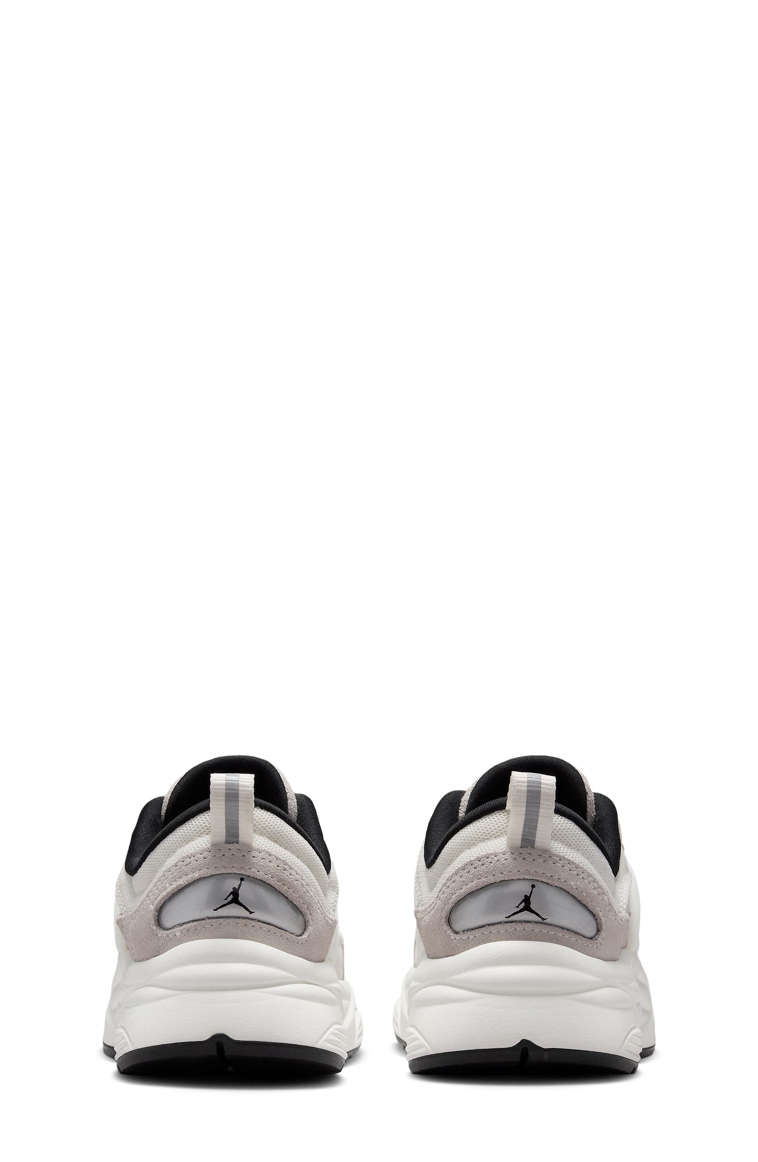 Kids' Trunner O/S Sneaker, Alternate, color, SAIL/ BLACK/ SAIL