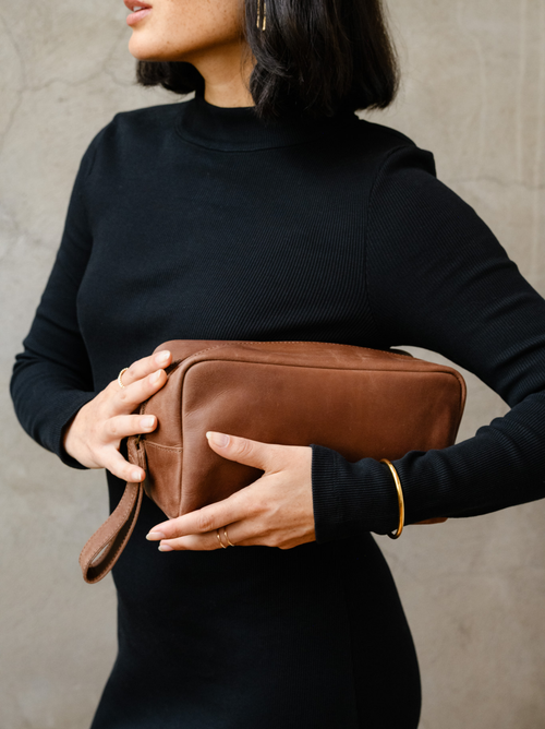 Able Avery Dopp Kit In Whiskey