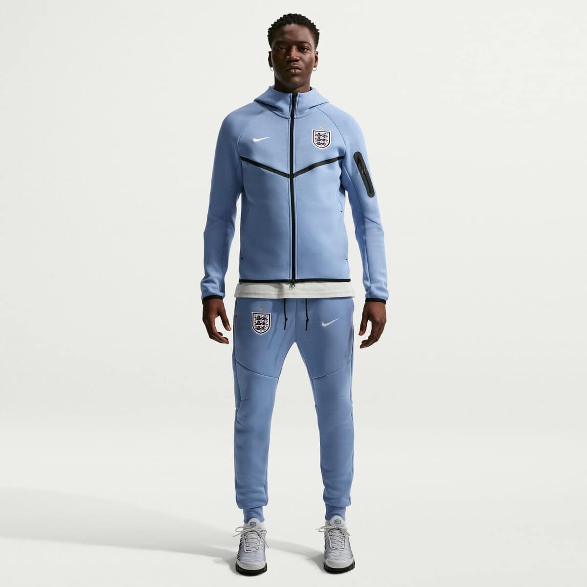 Men's Nike Blue England National Team 2026 Tech Fleece Windrunner