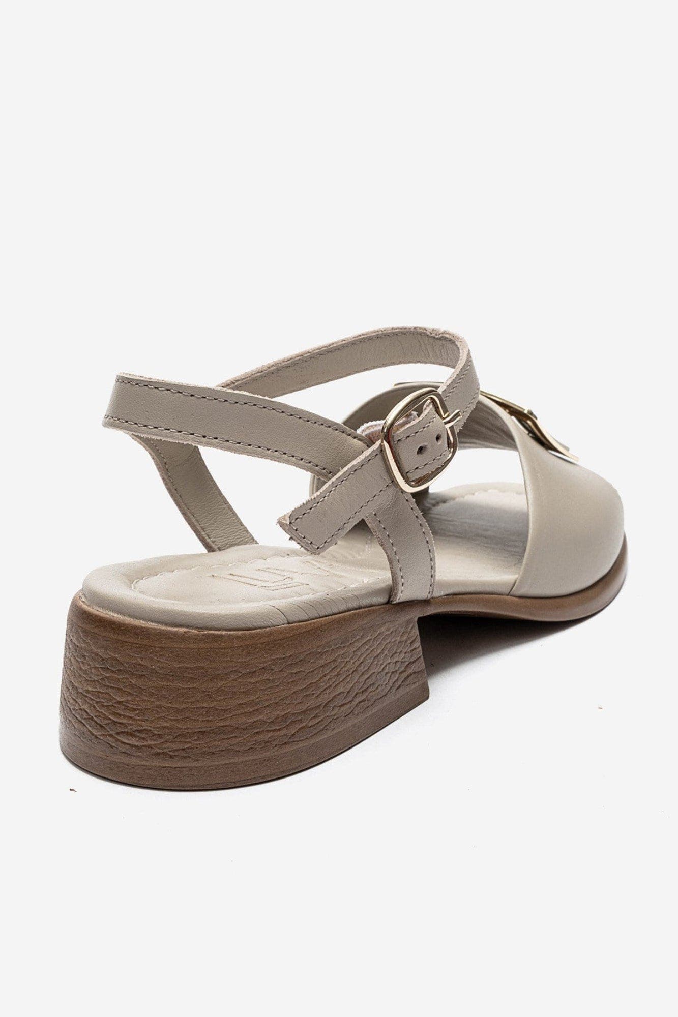 Svelte Leather Buckle Sandal, Alternate, color, Beige