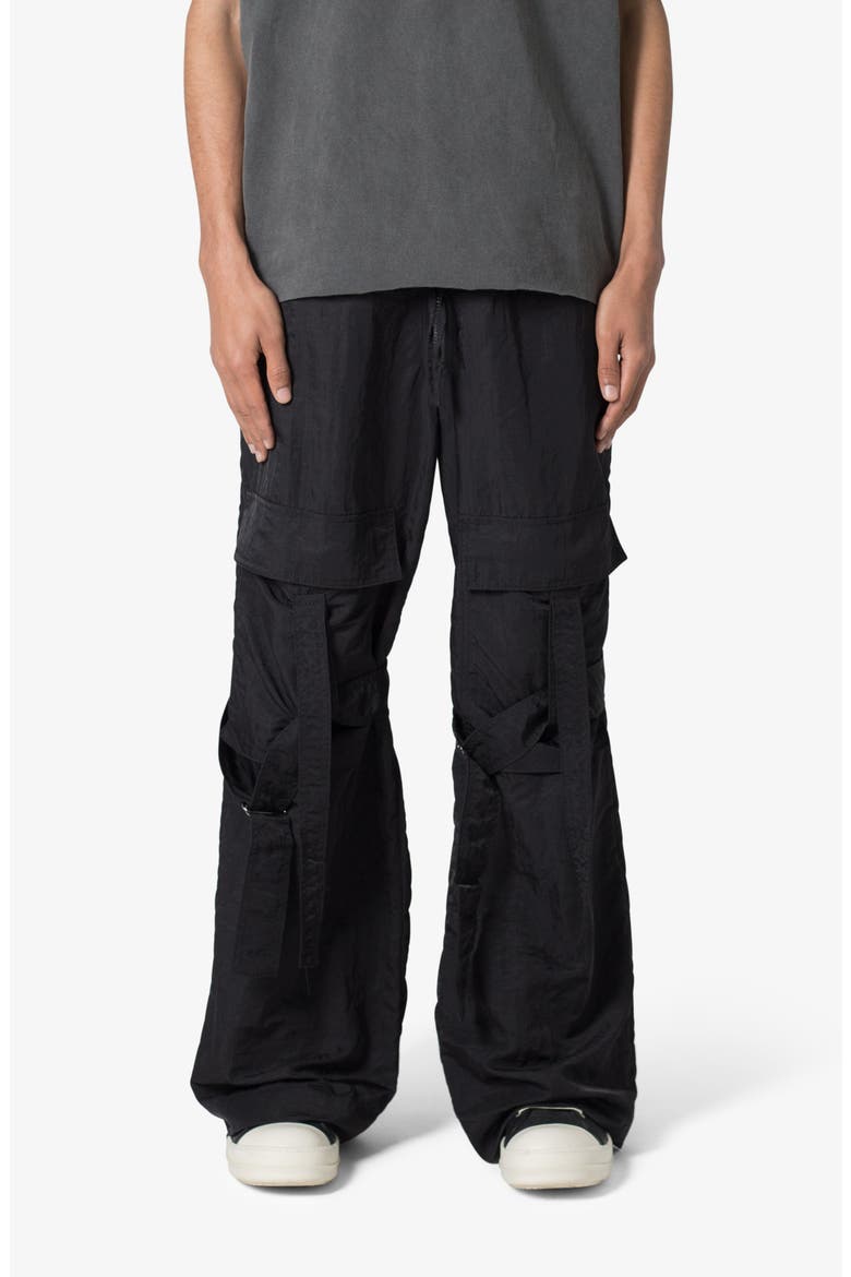 Ultra Baggy Strap Cargo Pants, Main, color, BLACK