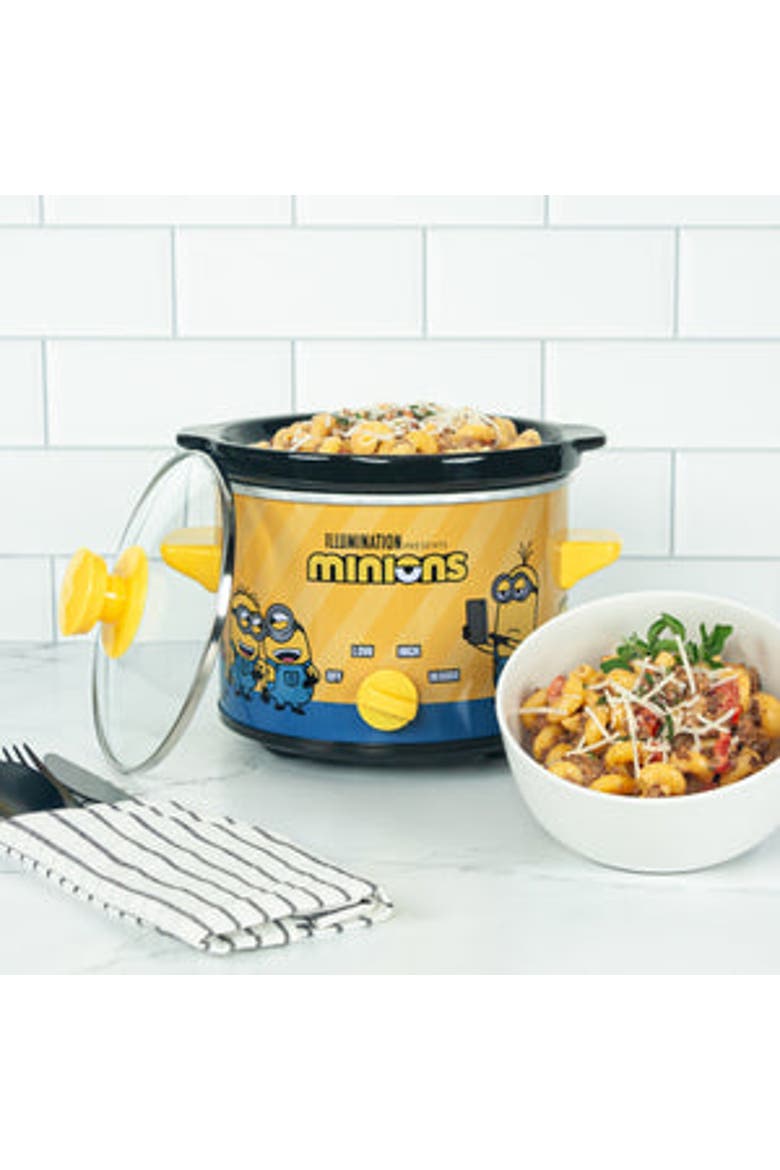 Despicable Me Minions 2-Quart Slow Cooker, Alternate, color, None