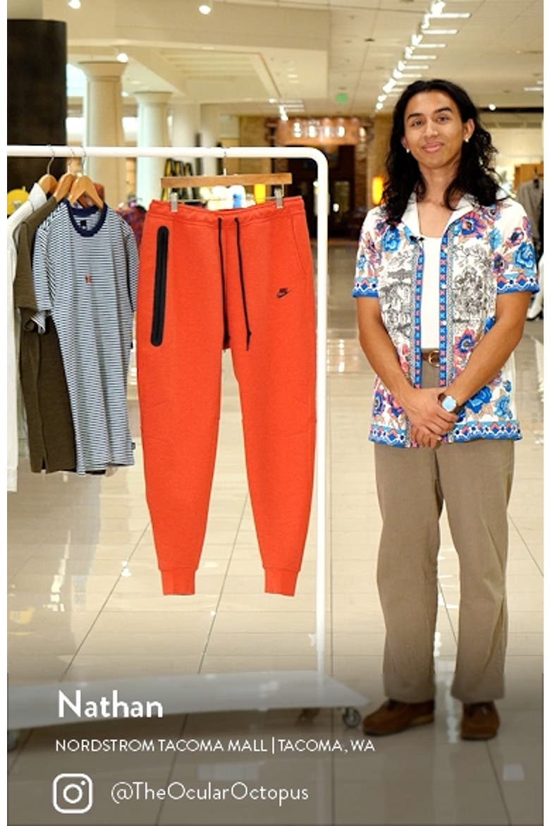 Tech Fleece Joggers video