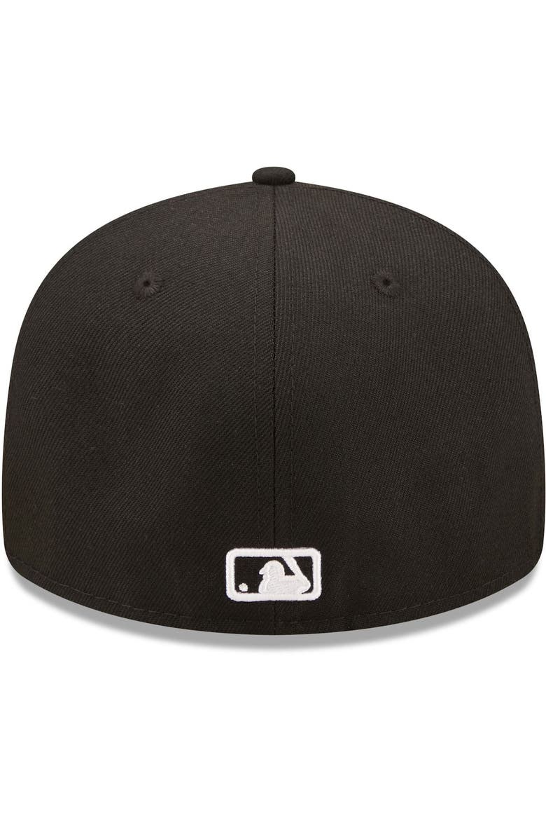 Men's New Era Chicago Cubs Black & White Low Profile 59FIFTY Fitted Hat, Alternate, color, Black