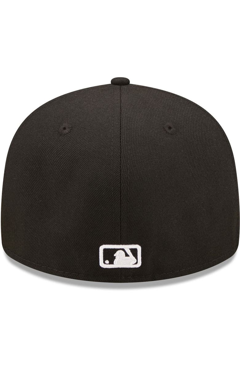 New Era Men's New Era Chicago Cubs Black & White Low Profile 59FIFTY Fitted Hat, Alternate, color,