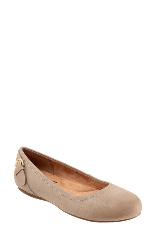 SoftWalk® Sydney Flat in Taupe Suede 