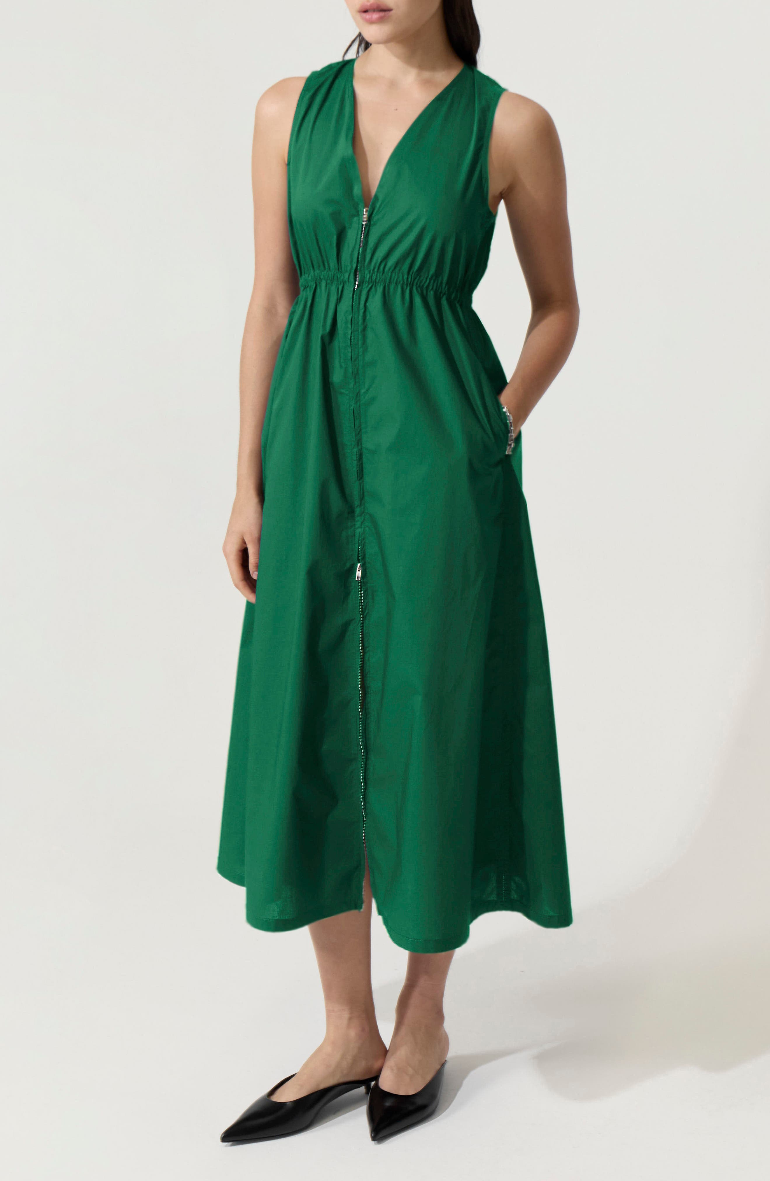 selected GREEN
