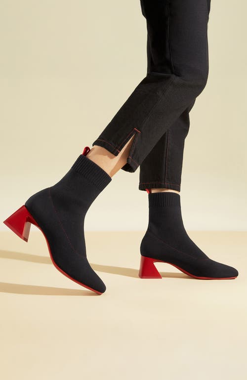 Vivaia Square-toe Water-repellent Heeled Boots In Black