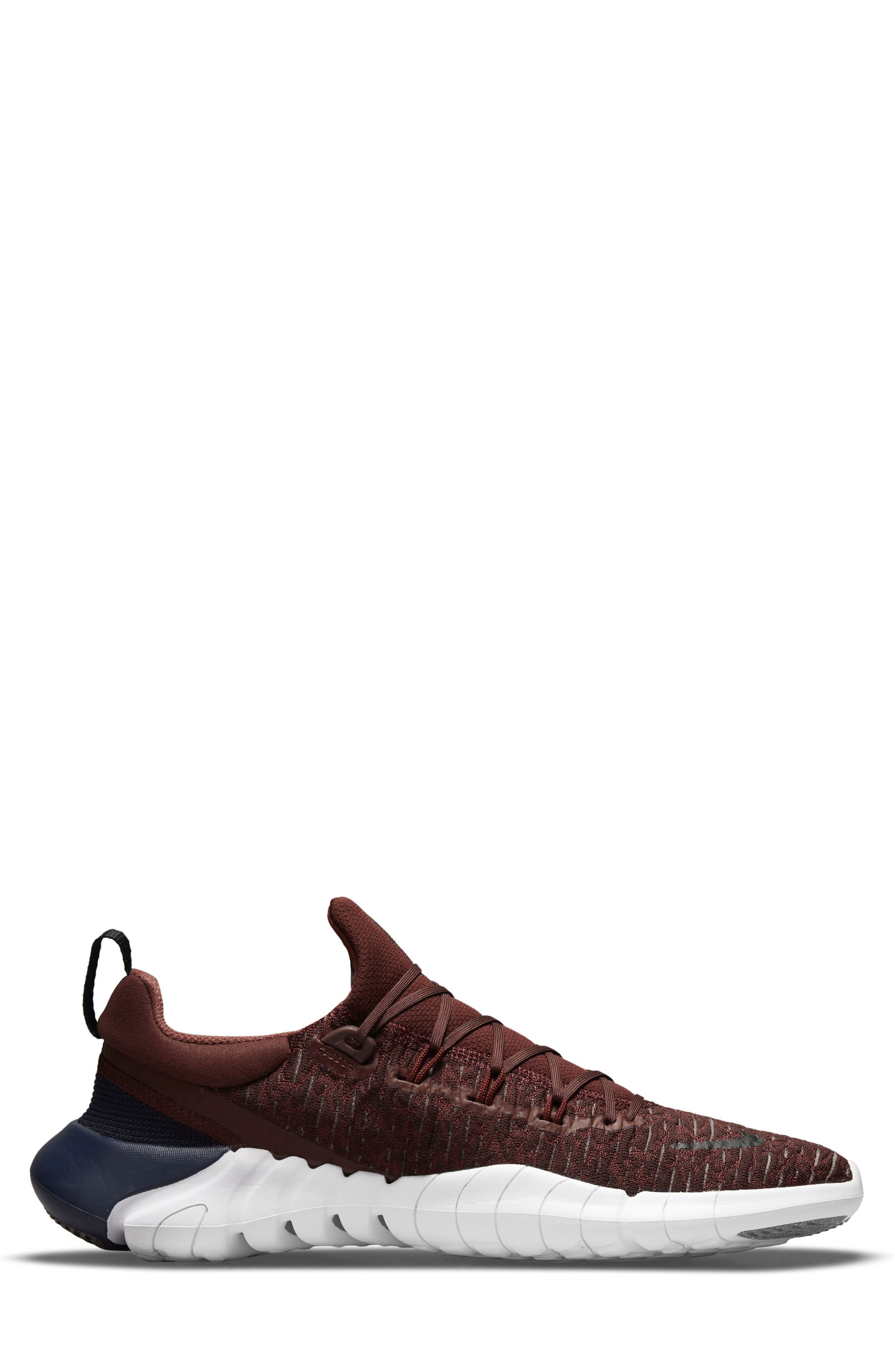 Free Run 5.0 Running Shoe, Alternate, color, BROWN/ BLACK