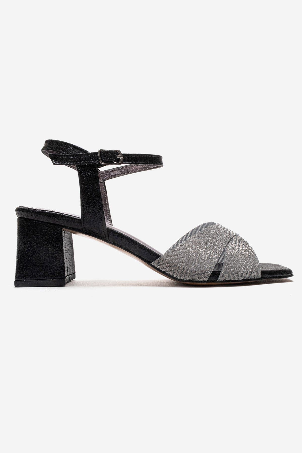 Prologue Shoes Milagro Block Heel Sandal, Alternate, color, Black