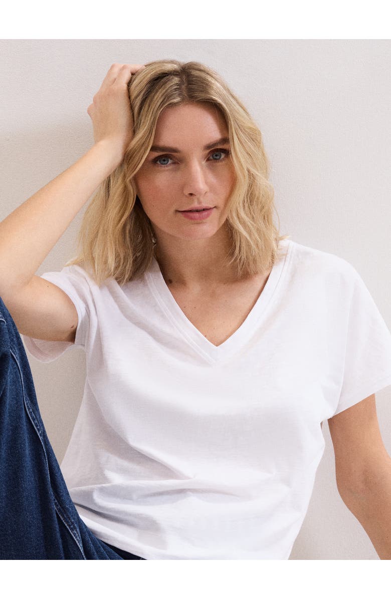 Phase Eight Saphiya Slub Cotton V-Neck T-shirt, Alternate, color, White