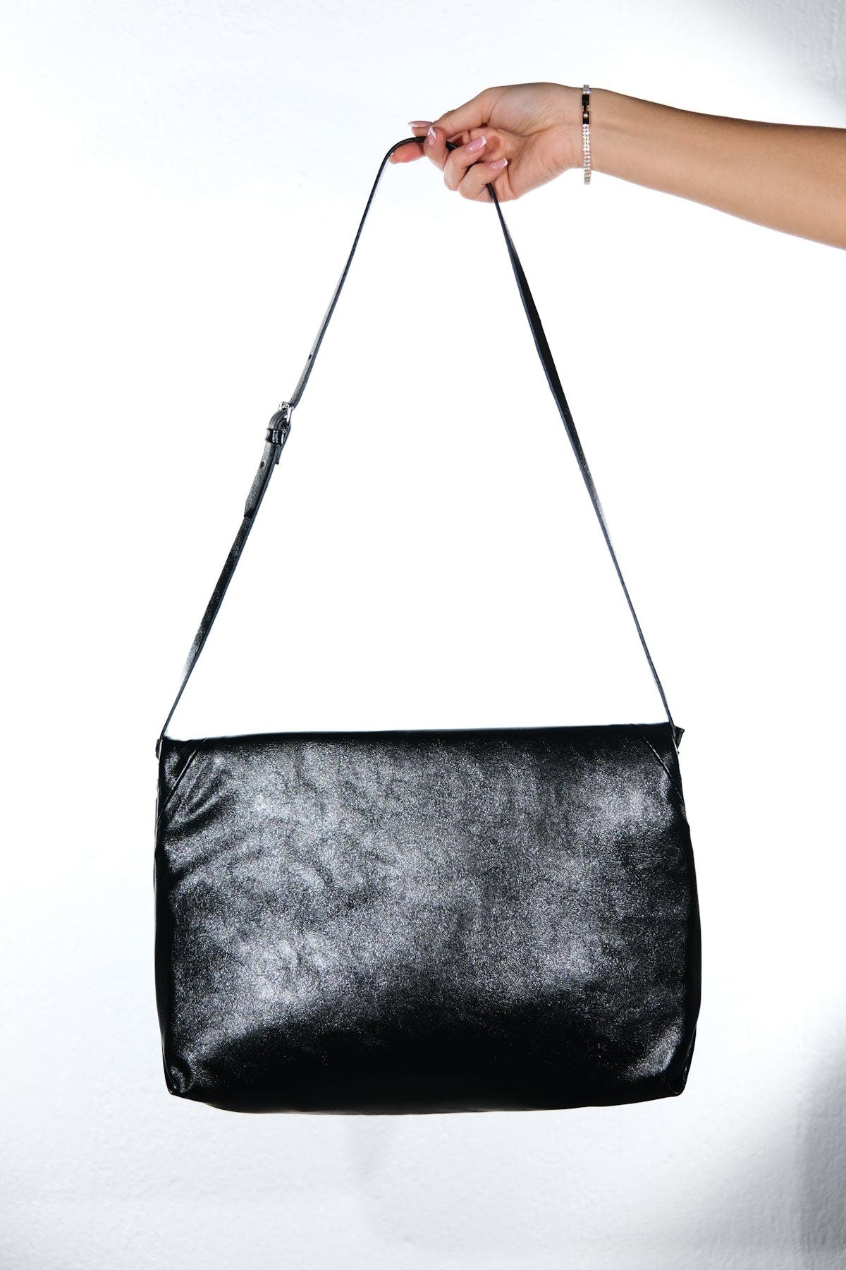 Prologue Shoes Chelsea Shoulder Bag, Alternate, color, Black