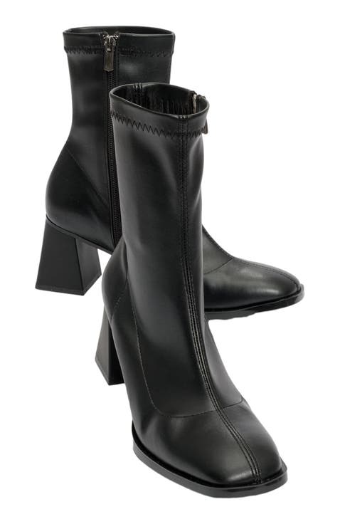 Plesa Chunky Heel Boot (Women)