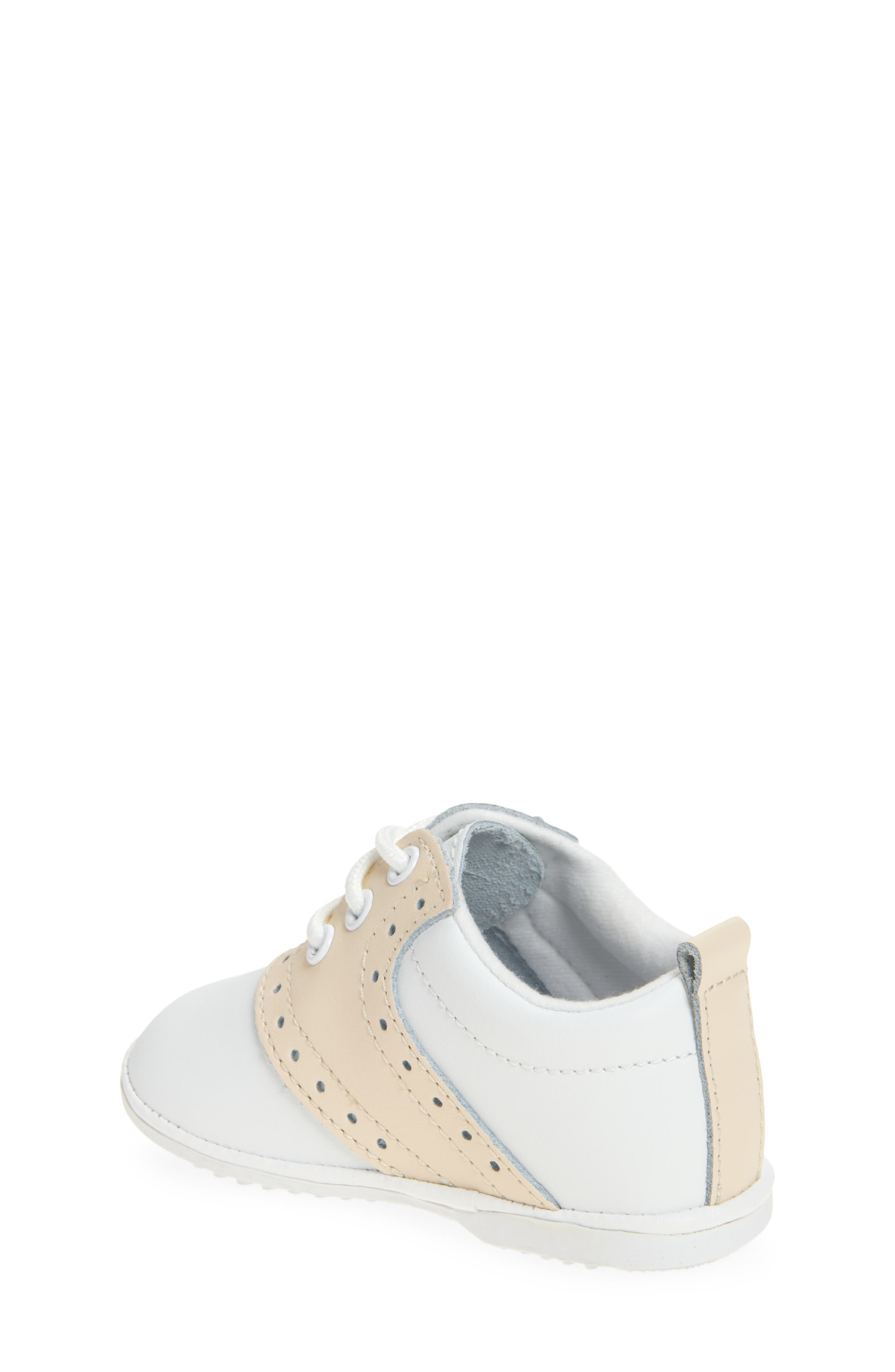 L'AMOUR Addie Crib Shoe, Alternate, color, White/Beige
