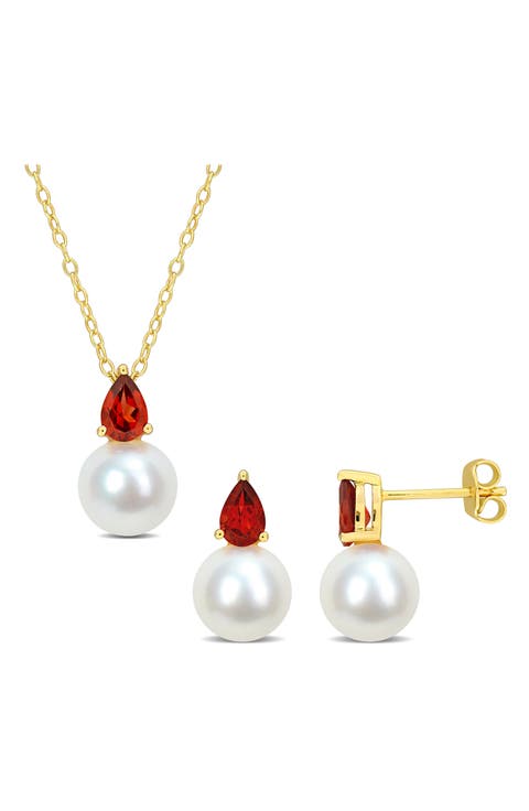 Garnet & Freshwater Pearl Stud Earrings & Pendant Necklace Set