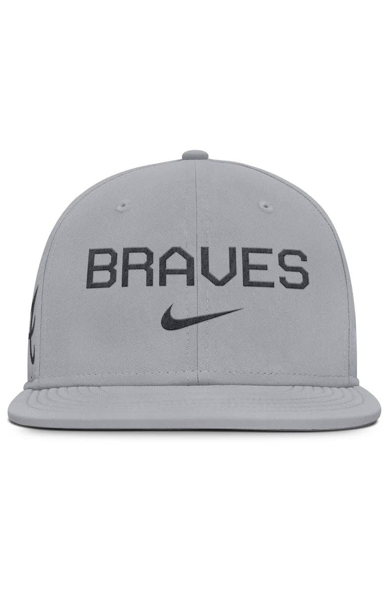 Nike Men's Nike Gray Atlanta Braves True Performance Fitted Hat, Alternate, color, 
