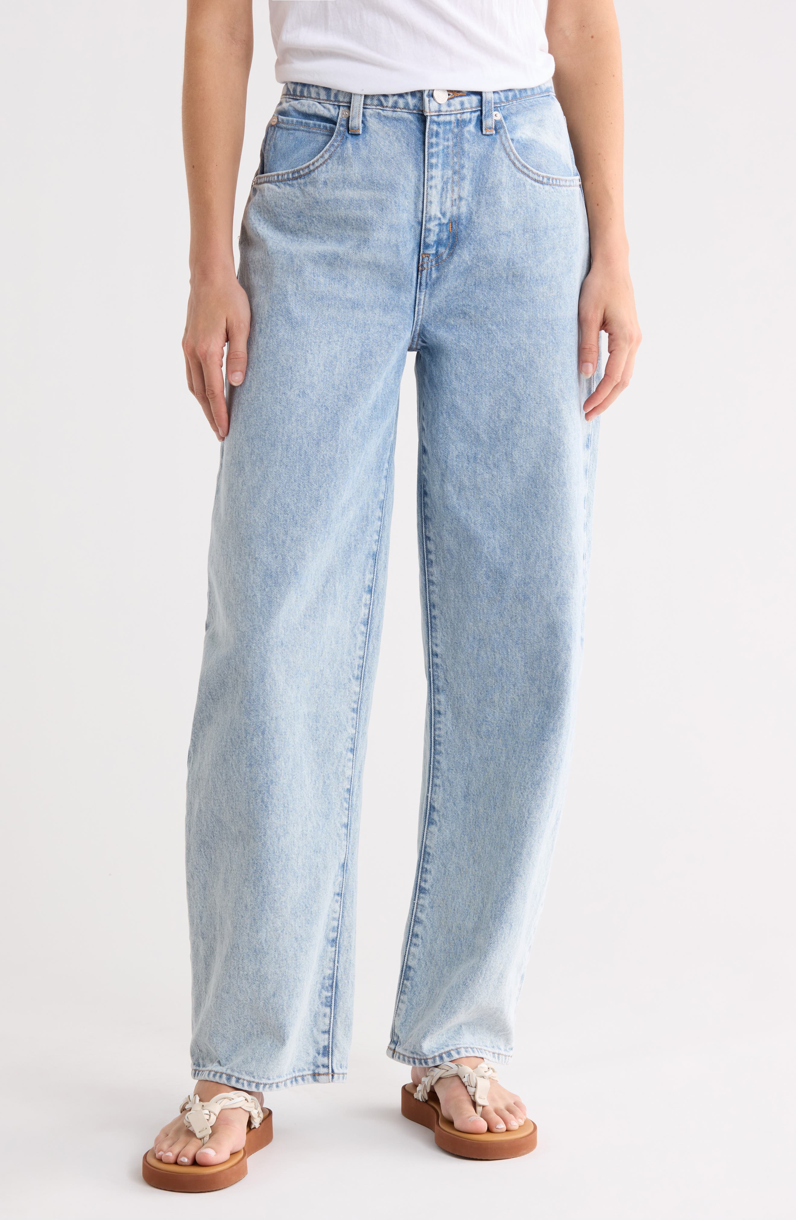 FRAME High Waist Barrel Jeans