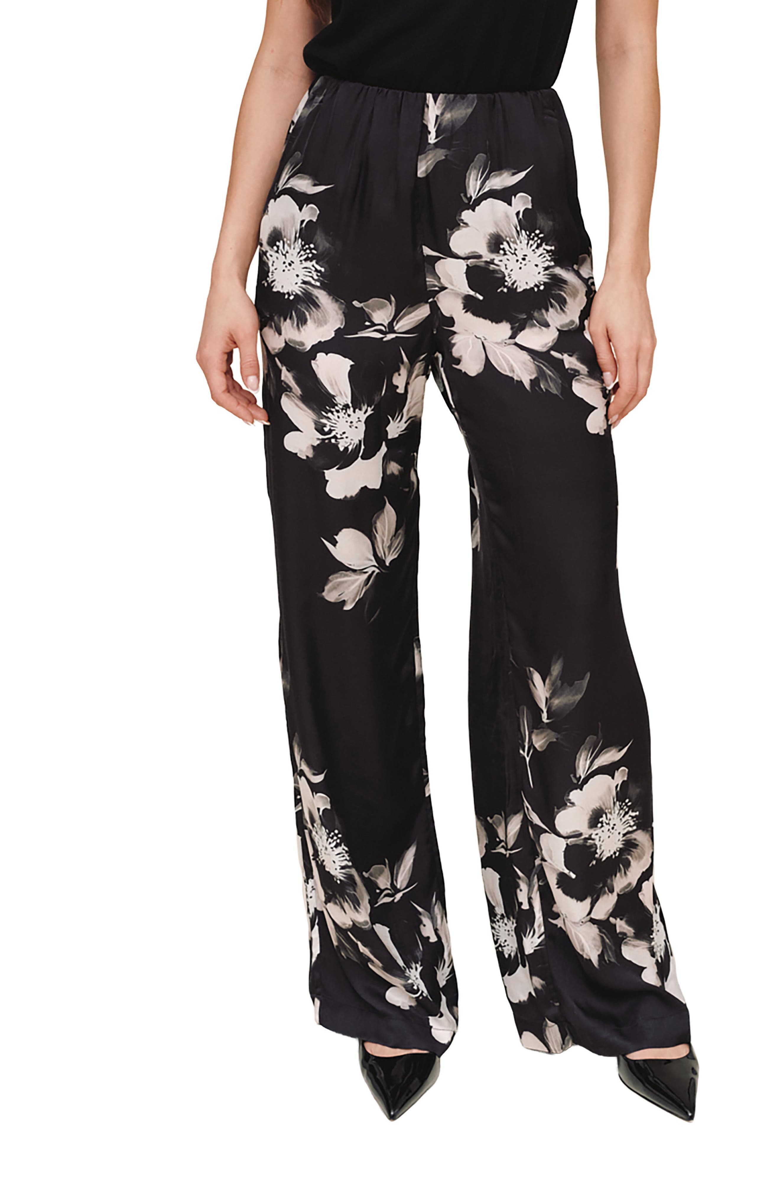 selected NOIR BLOOM