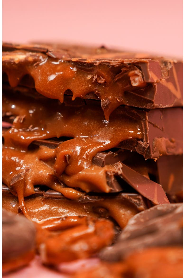 Viral Dubai Style Chocolate Bar, Alternate, color, Golden Caramel Pretzel Melt