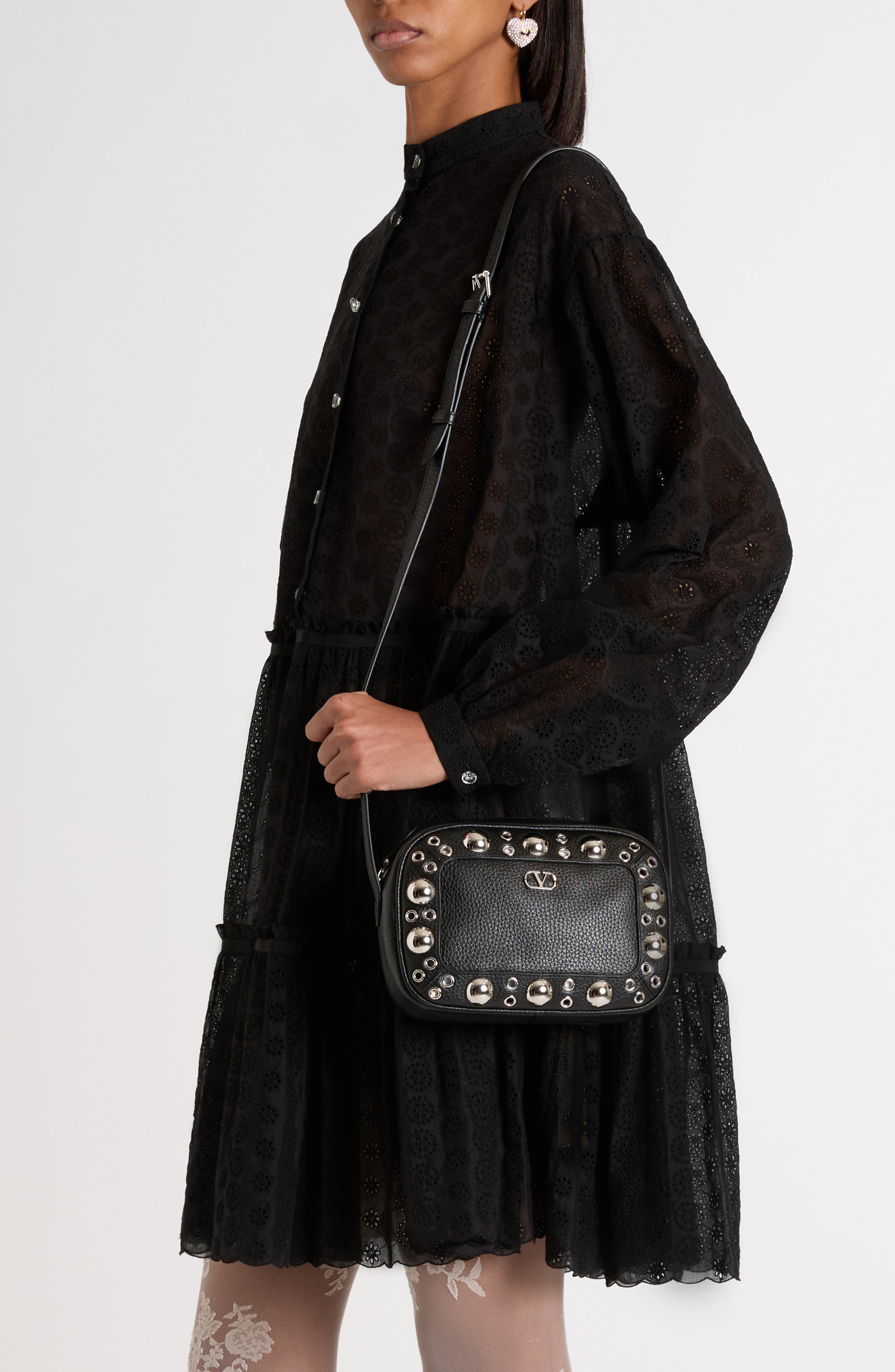 Valentino Garavani Nellcôte Studded Leather Crossbody Bag, Alternate, color, Nero