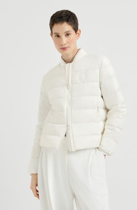 Water-resistant matte nylon down jacket with logo