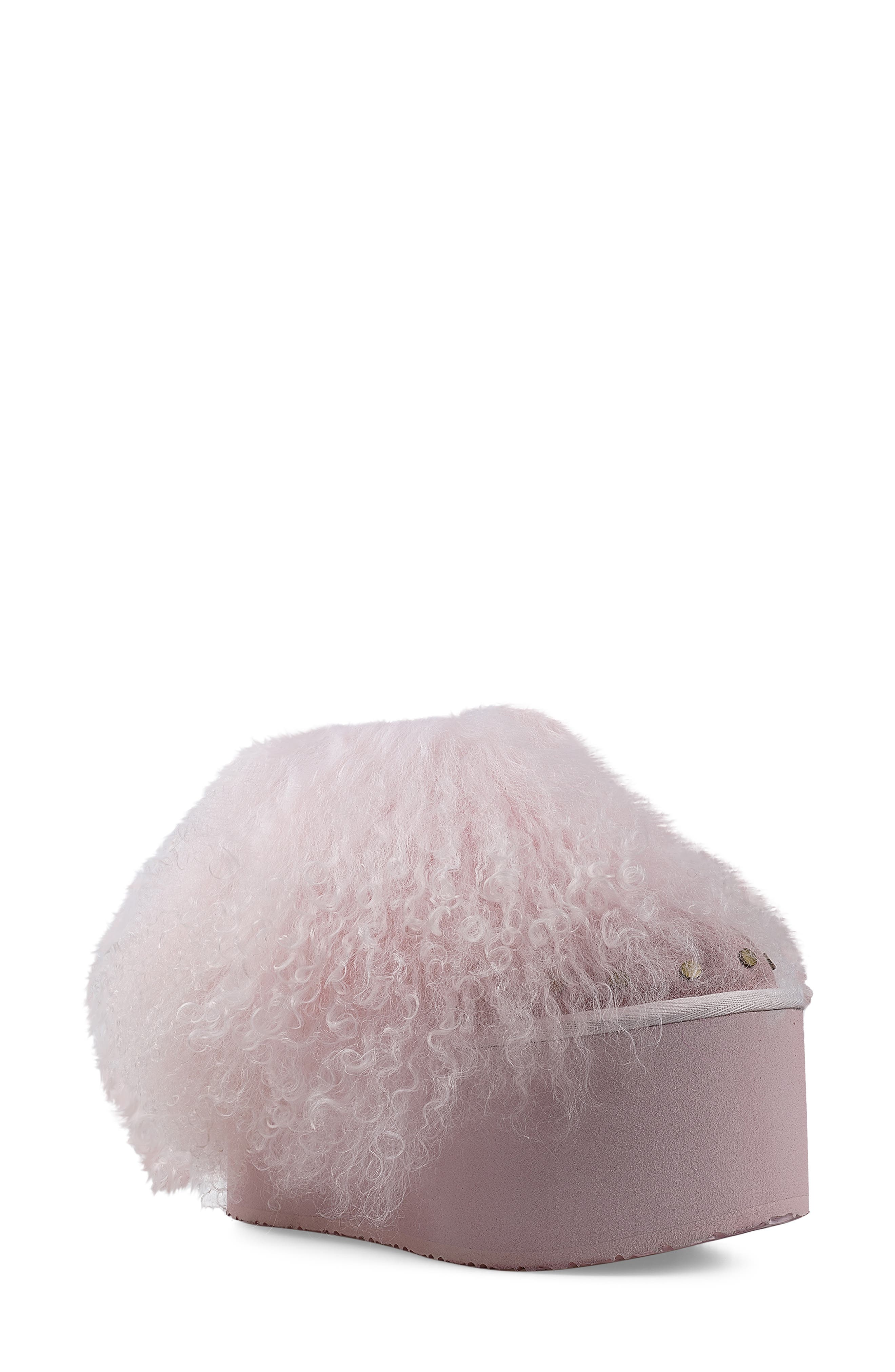 SOFT PINK