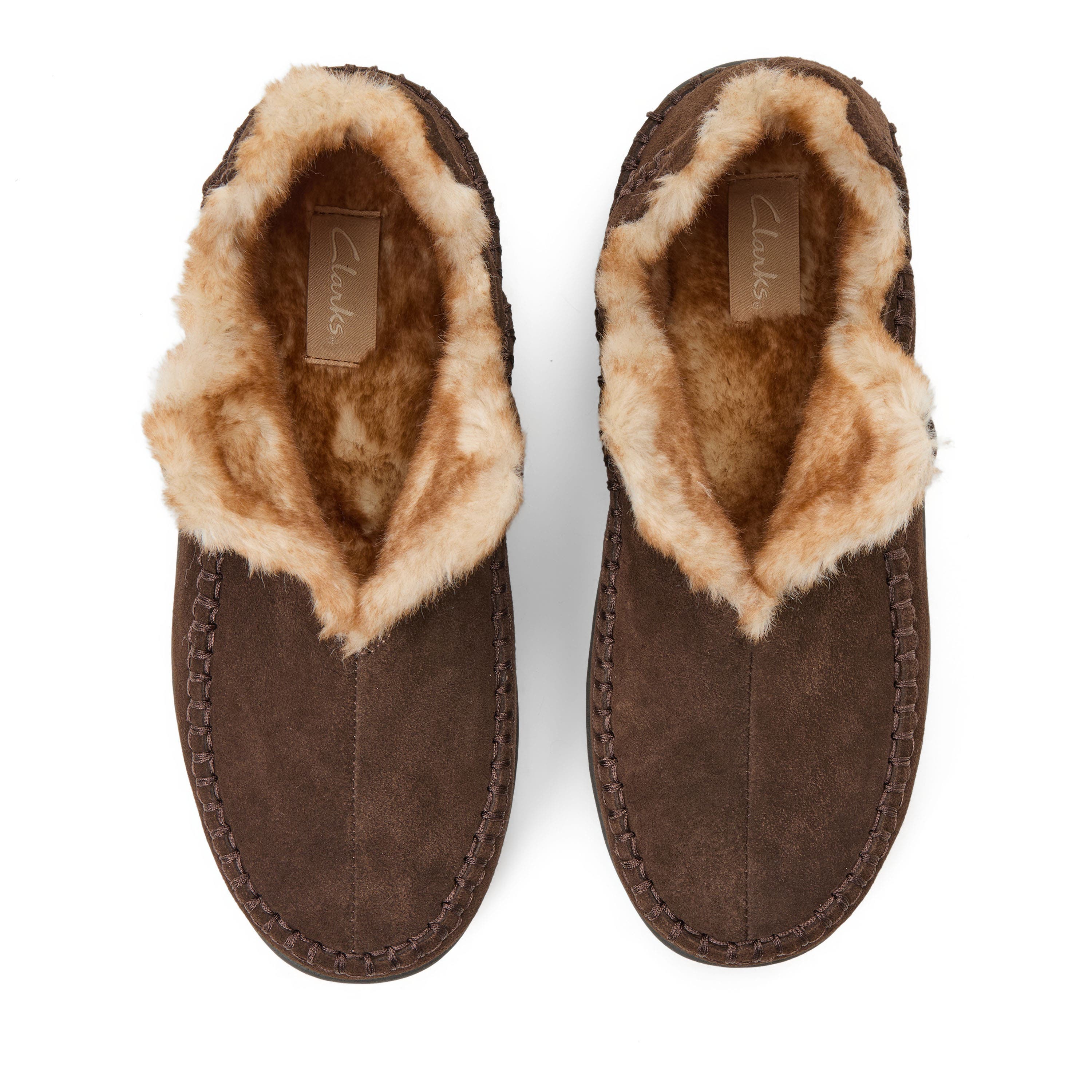 nonnative ×  SLIPPER COW SUEDEサンダル Clarks® Genuine Cow Suede Notched Boot With Accent Stitch Detail