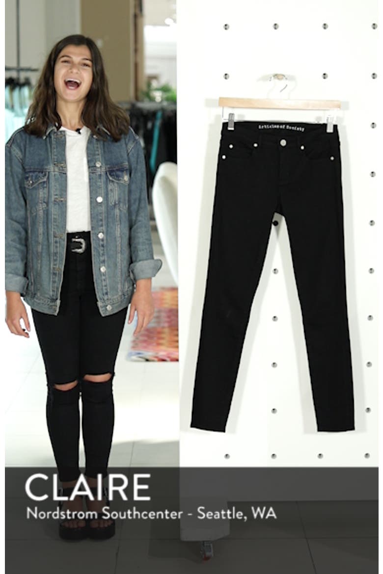 Sarah Skinny Jeans video