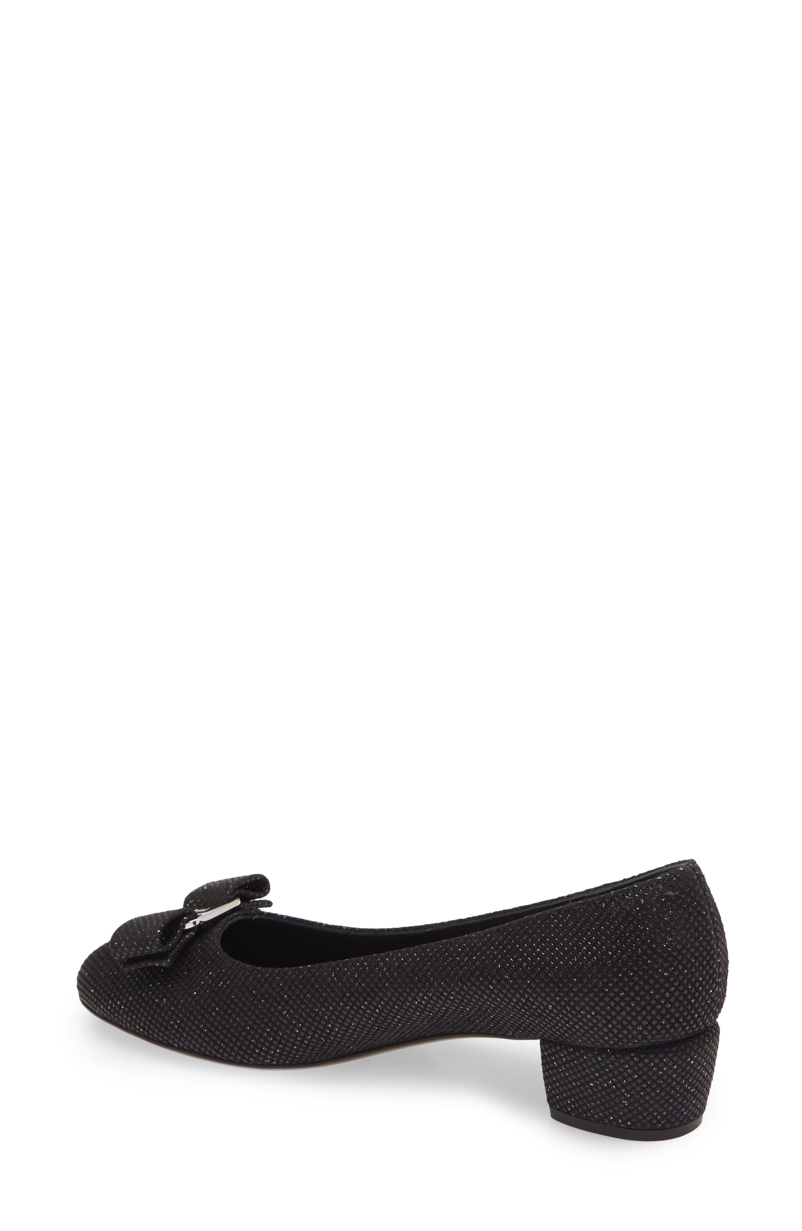Salvatore Ferragamo Vara Glitter Pump, Alternate, color, BLACK