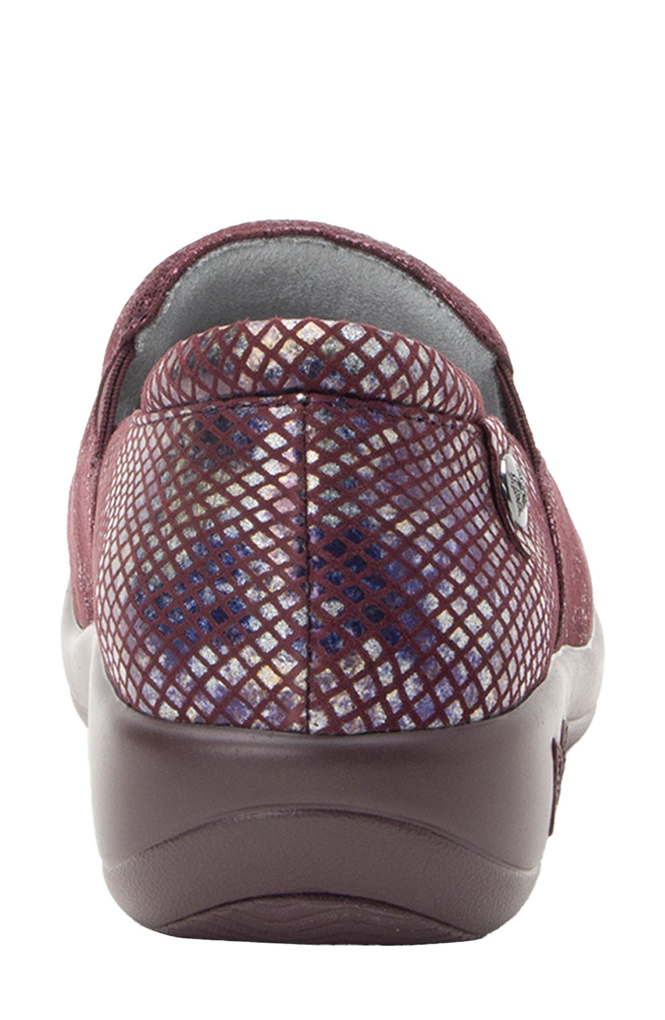 Keli Clog, Alternate, color, GLIMMER BURGUNDY