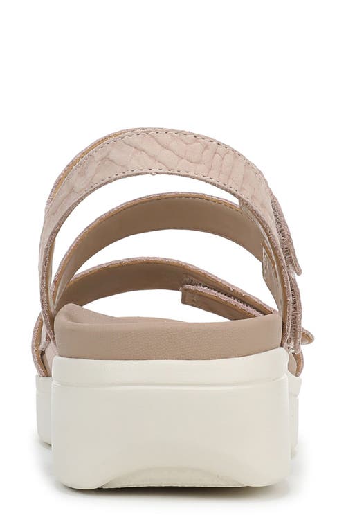 Vionic Sophia Strappy Platforn Wedge Sandal In Cameo Rose