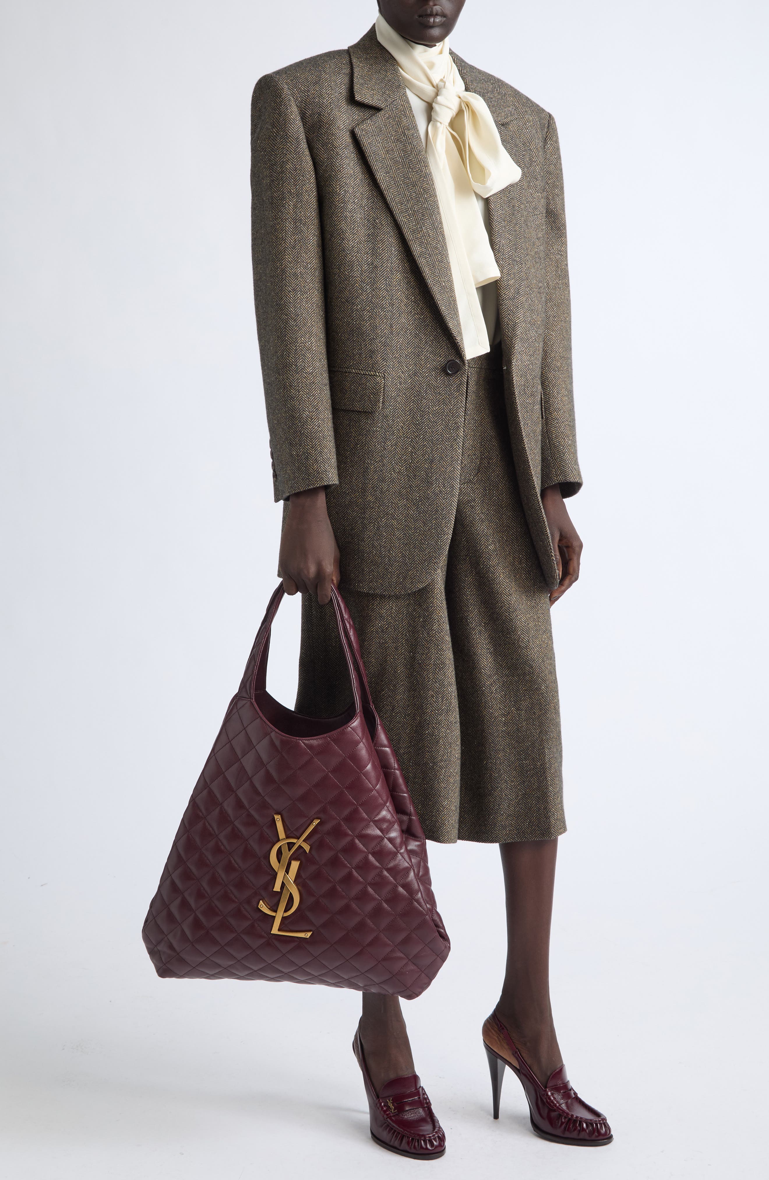Maxi Quilted Leather Shopper, Alternate, color, 6195 ROUGE CABERNET