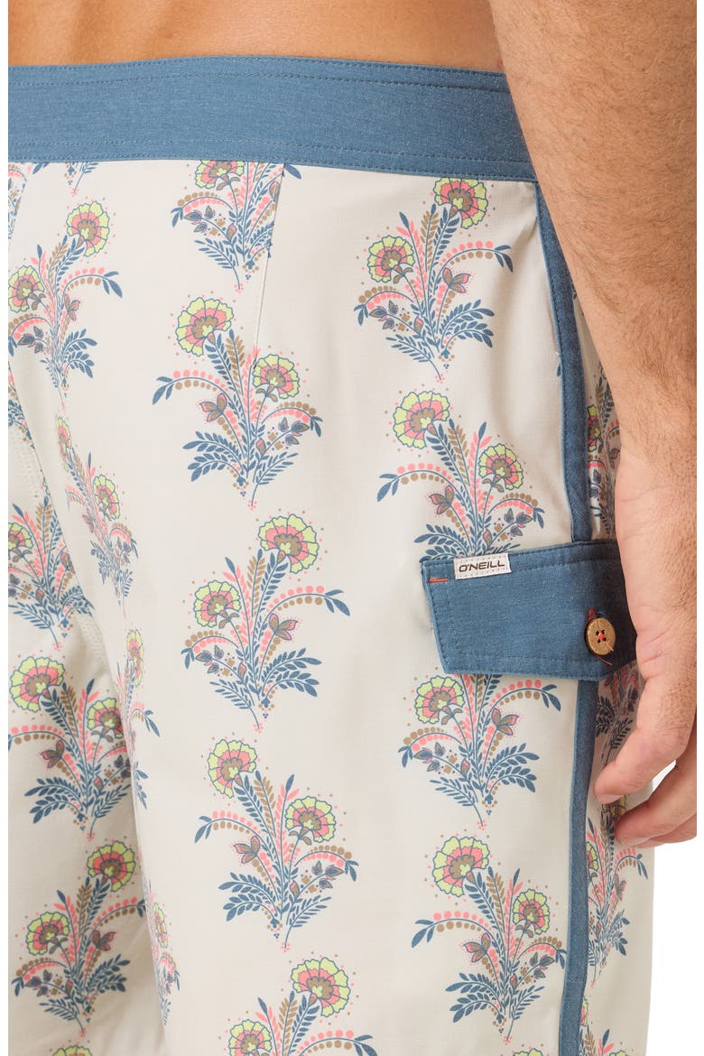 Lineup 18 Board Shorts, Alternate, color, LIGHT KHAKI