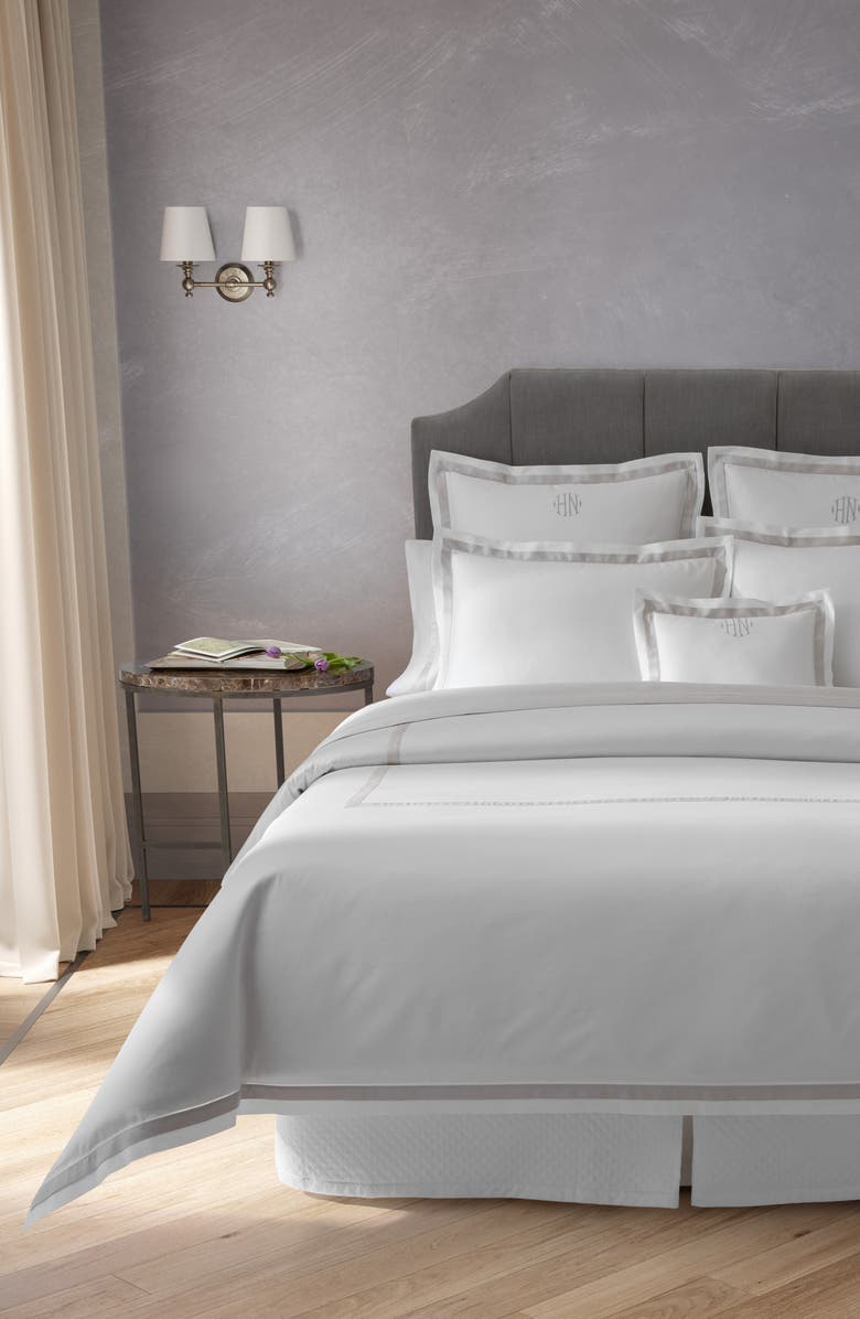 Matouk Ambrose Set of 2 600 Thread Count Pillowcases, Alternate, color, Bone/ Silver