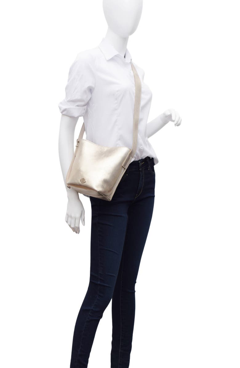 New Amsterdam Leatherworks Jayden Metallic Bucket Bag, Alternate, color,