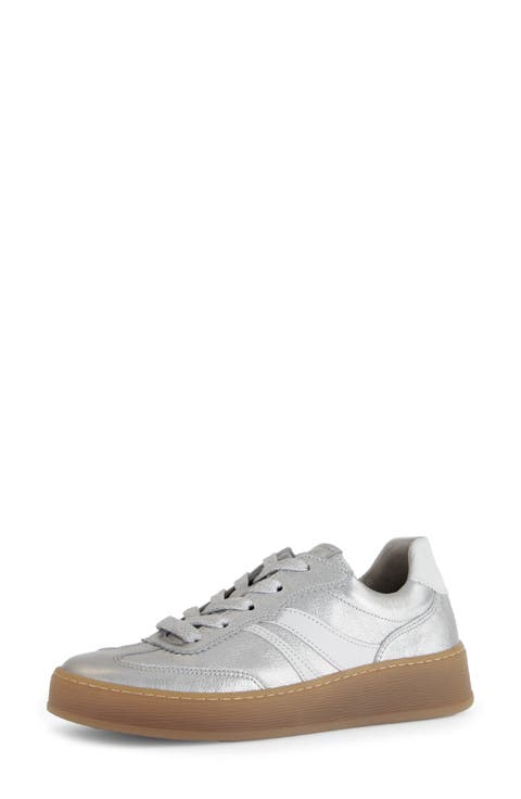 66.435 Sneaker (Women)