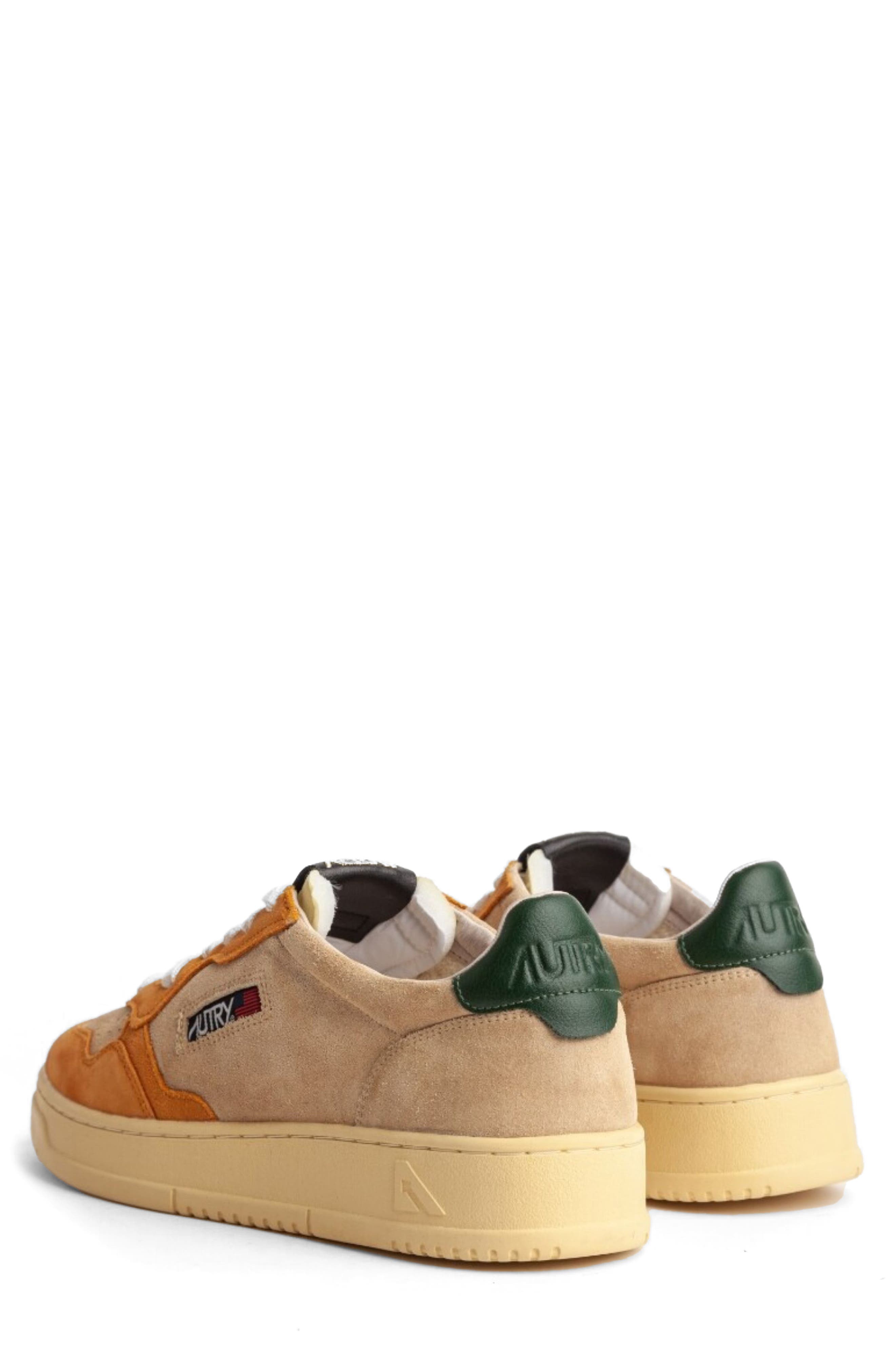 AUTRY Medalist Low Sneaker, Alternate, color, Ecru/ Orange Suede