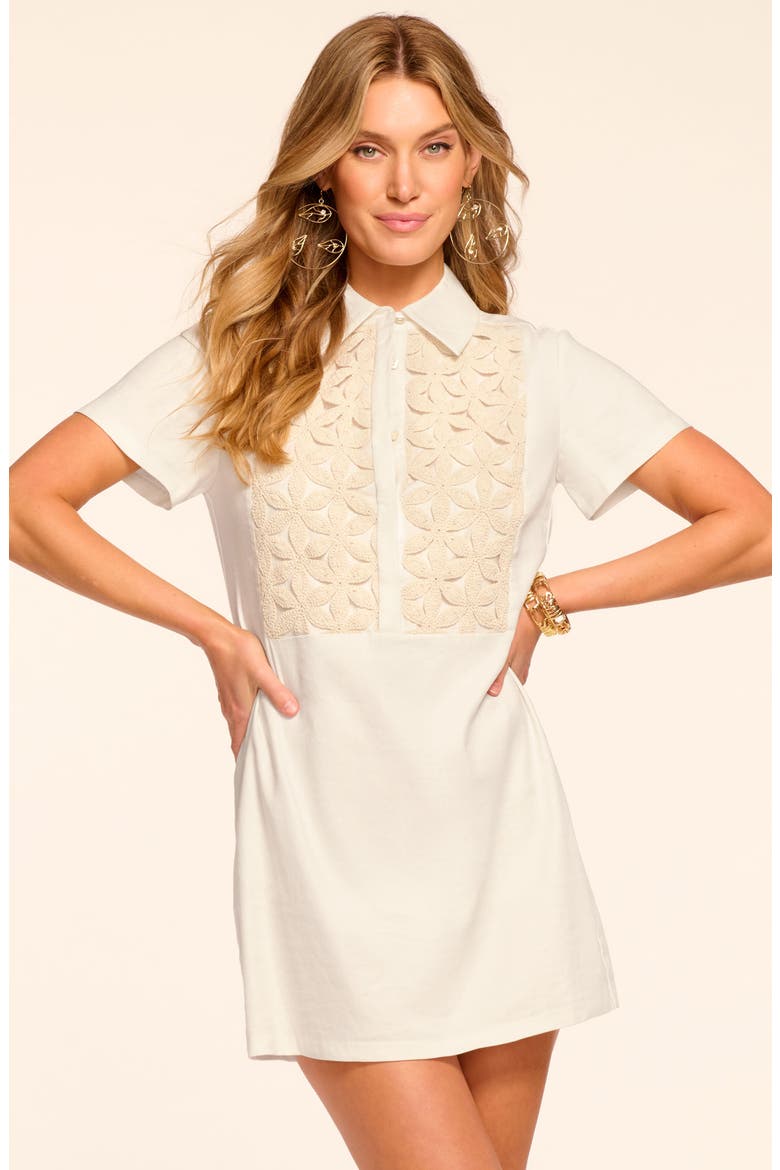sabrina lace collar dress Oh she's already defining fashion art with that black dress and the delicate lace top ahhh "More closer pictures of Sabrina arriving yesterday at the Anna Wintour's Pre-Met Gala dinner" Disclaimer: