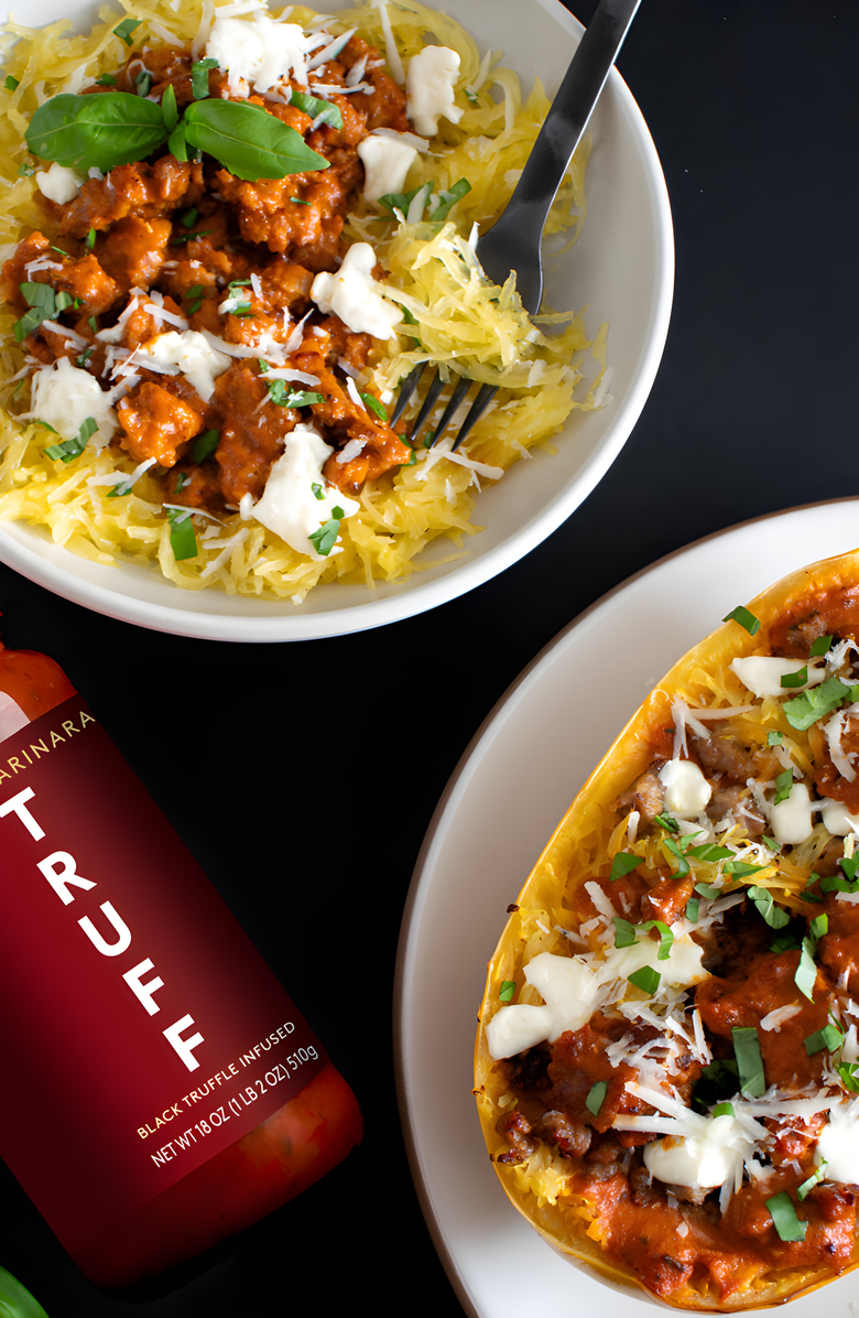 TRUFF Spicy Lovers Hot Sauce Variety Pack, Alternate, color, Red / Gold