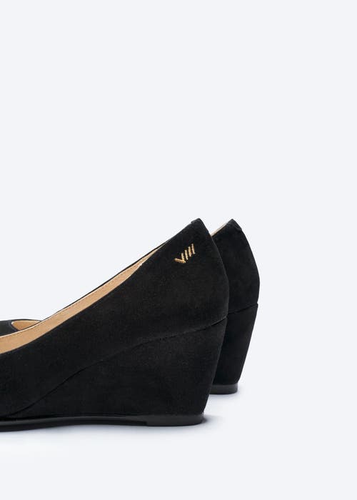 Viscata Verona Suede Wedges In Black