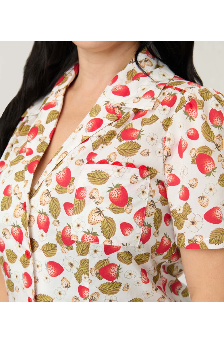 Unique Vintage 1940s Short Sleeve Collared Button Down Woven Blouse, Alternate, color, White W/ Strawberry Print