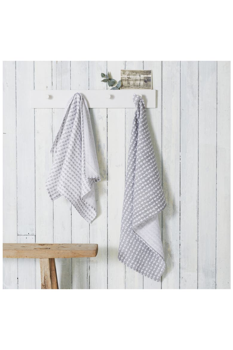 Set of 2 Heart Print Tea Towels, Main, color, GREY/ WHITE